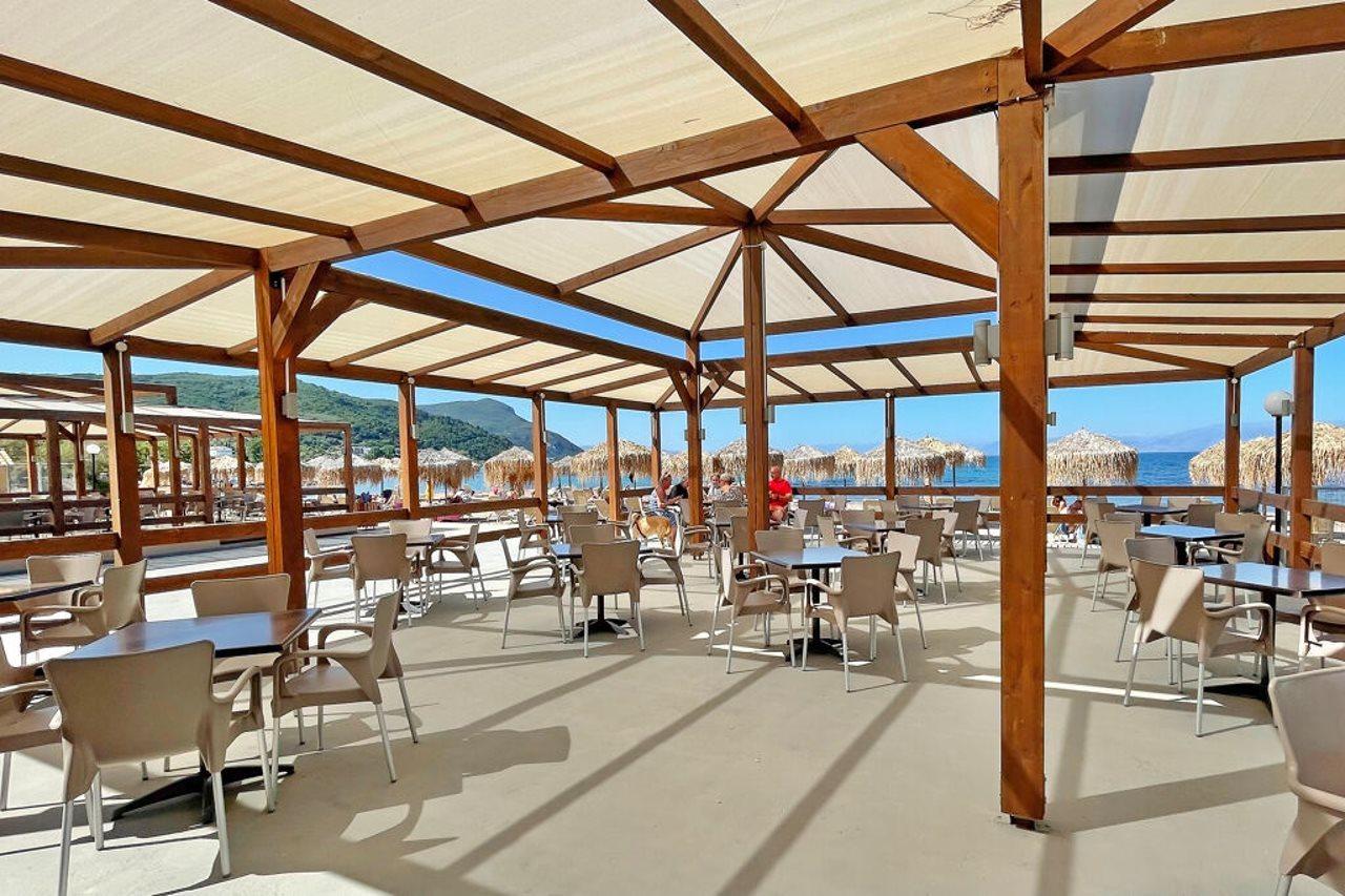 Messonghi Beach Holiday Resort Moraitika Exterior photo