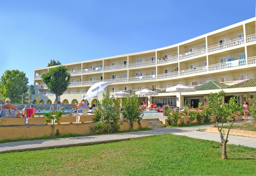 Messonghi Beach Holiday Resort Moraitika Exterior photo
