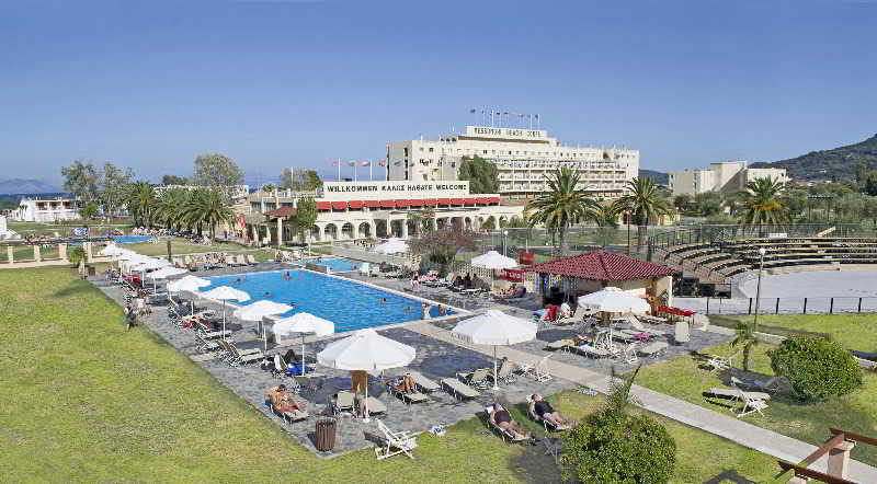 Messonghi Beach Holiday Resort Moraitika Exterior photo