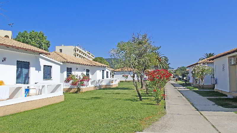 Messonghi Beach Holiday Resort Moraitika Exterior photo