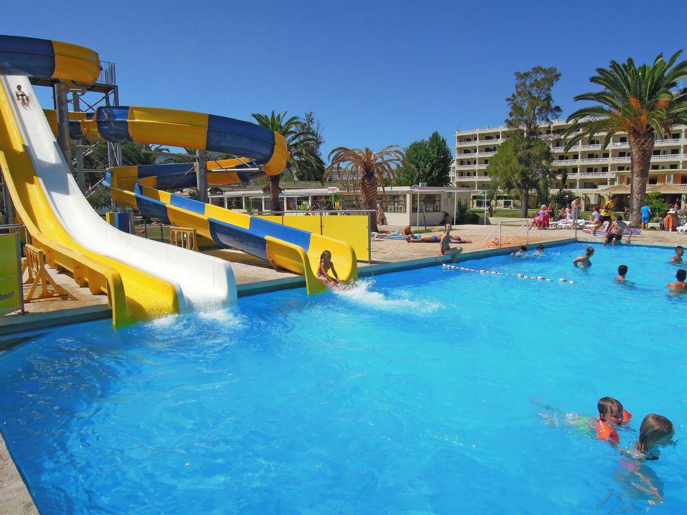 Messonghi Beach Holiday Resort Moraitika Exterior photo