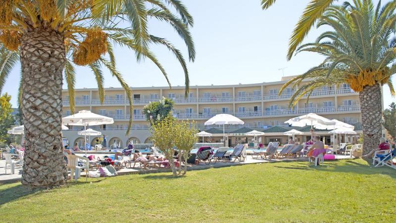 Messonghi Beach Holiday Resort Moraitika Exterior photo