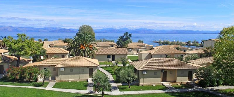 Messonghi Beach Holiday Resort Moraitika Exterior photo